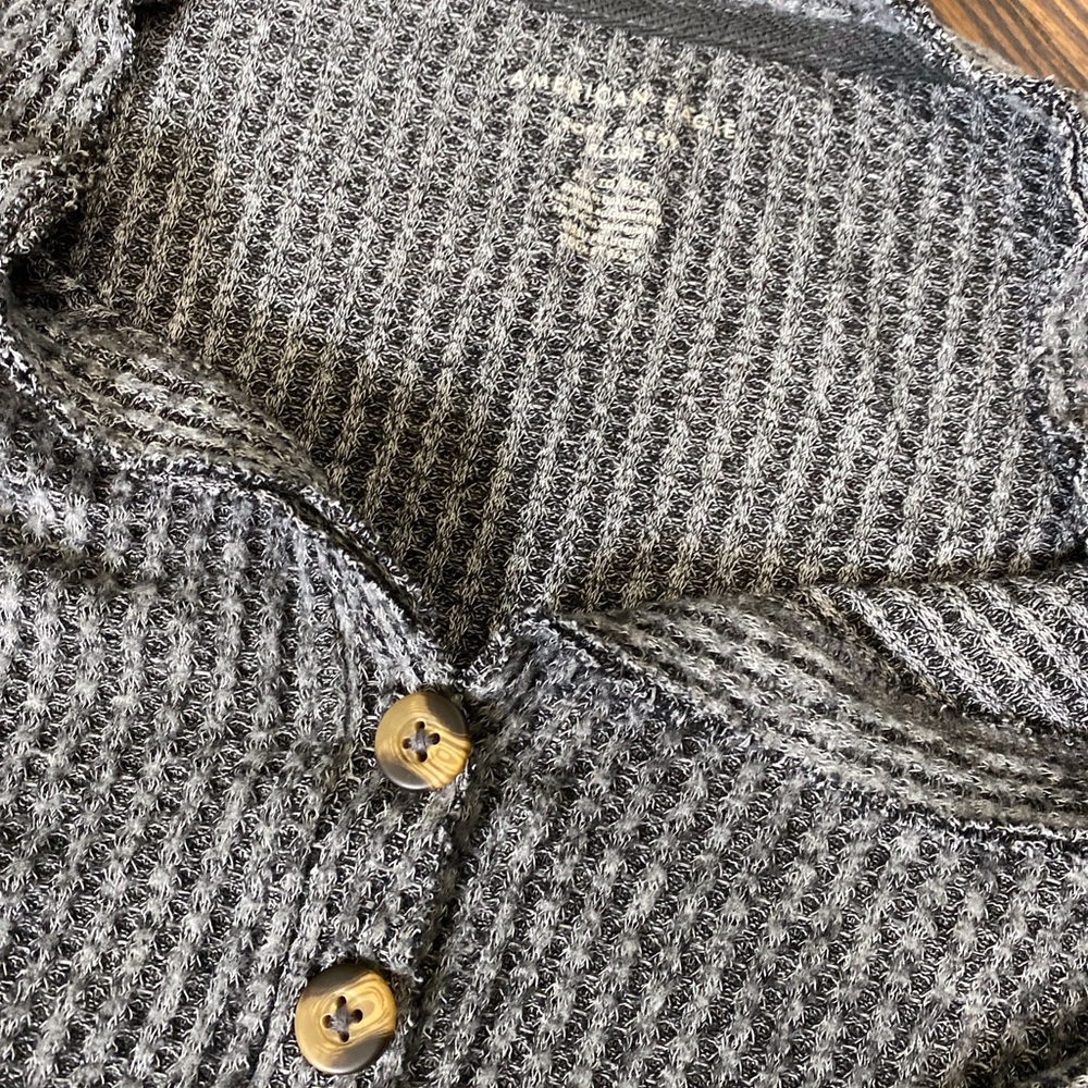 Knitted Long Sleeve - Picture 2 of 3